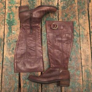 Nine West leather knee high boots with zip 7m